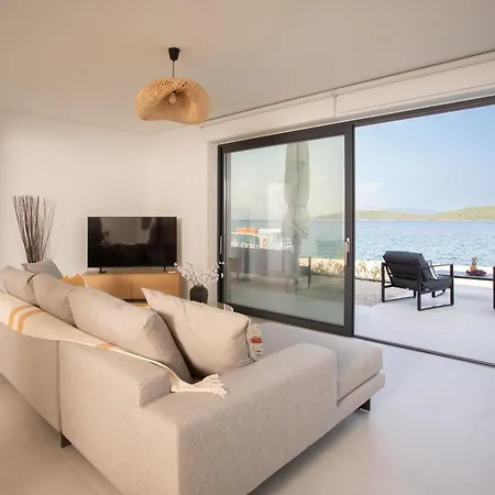 Kalyva By The Sea Nydri (Lefkada)