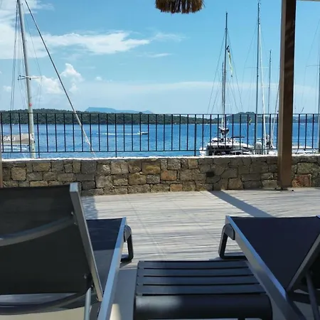Kalyva By The Sea *
