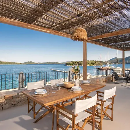 Kalyva By The Sea *