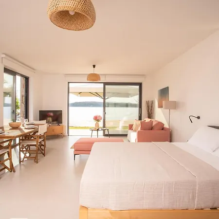 Kalyva By The Sea アパート