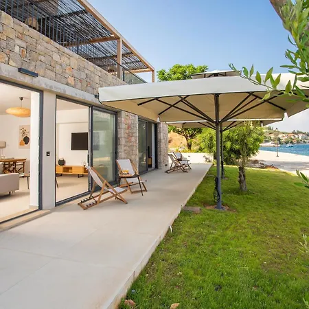 Kalyva By The Sea Apartment