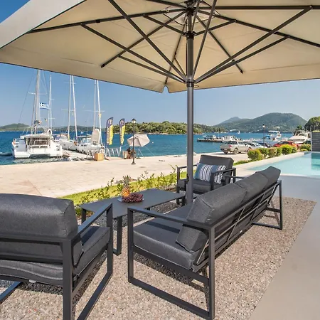 Kalyva By The Sea ニドリ