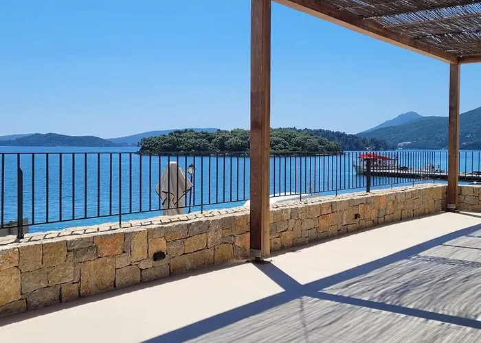 Kalyva By The Sea Lägenhet *