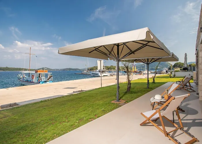 Lägenhet Kalyva By The Sea *