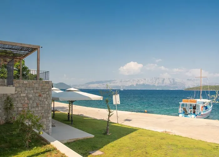 Lägenhet Kalyva By The Sea